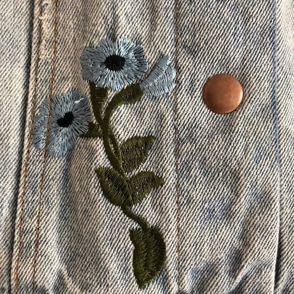 Olviaceous Floral Embroidered Faded Denim Jacket - Picture 3 of 8